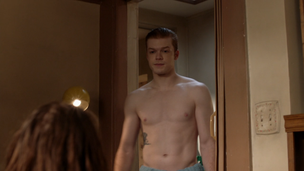 Steve Houi bed scenes