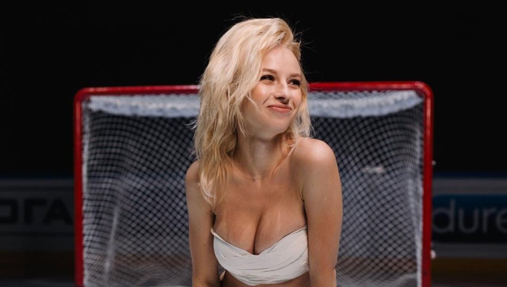 Hockey girl
