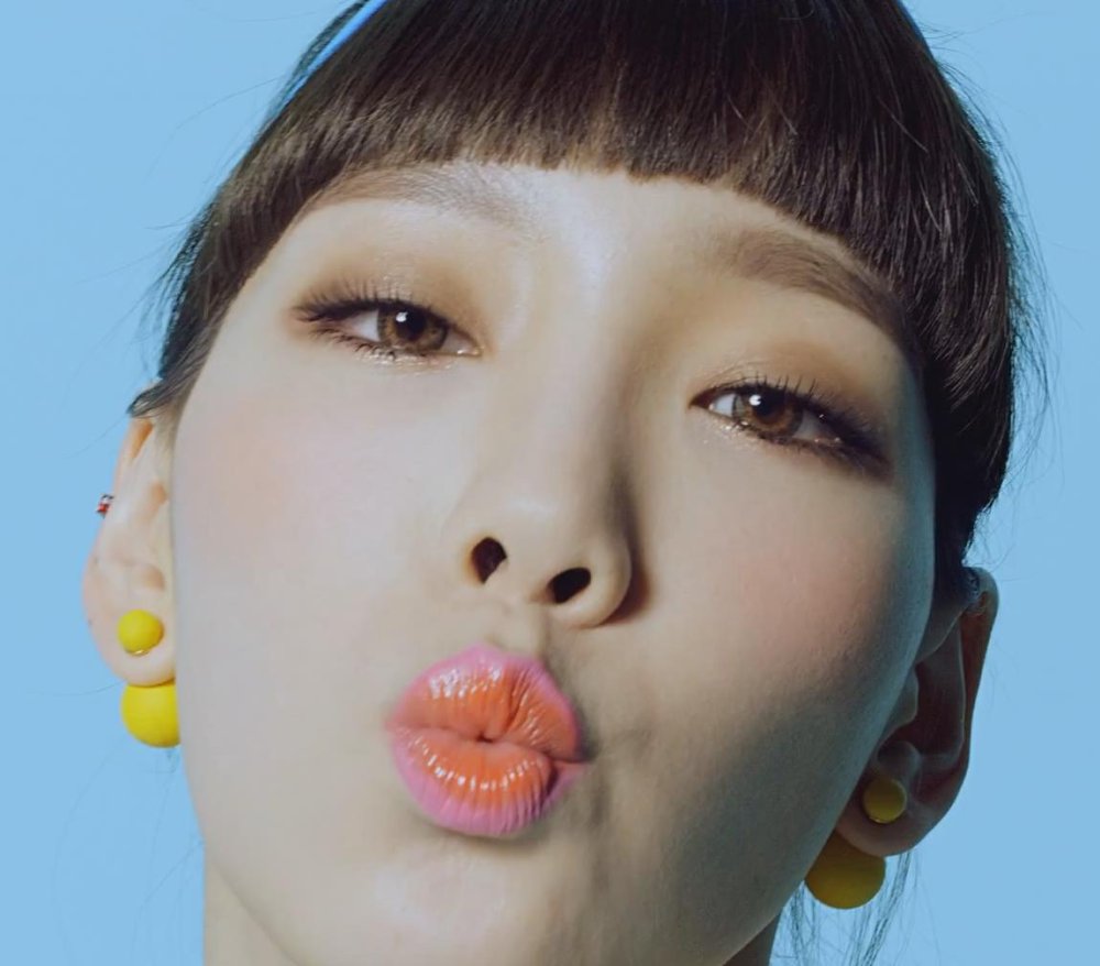 Taeyeon Purpose postcards