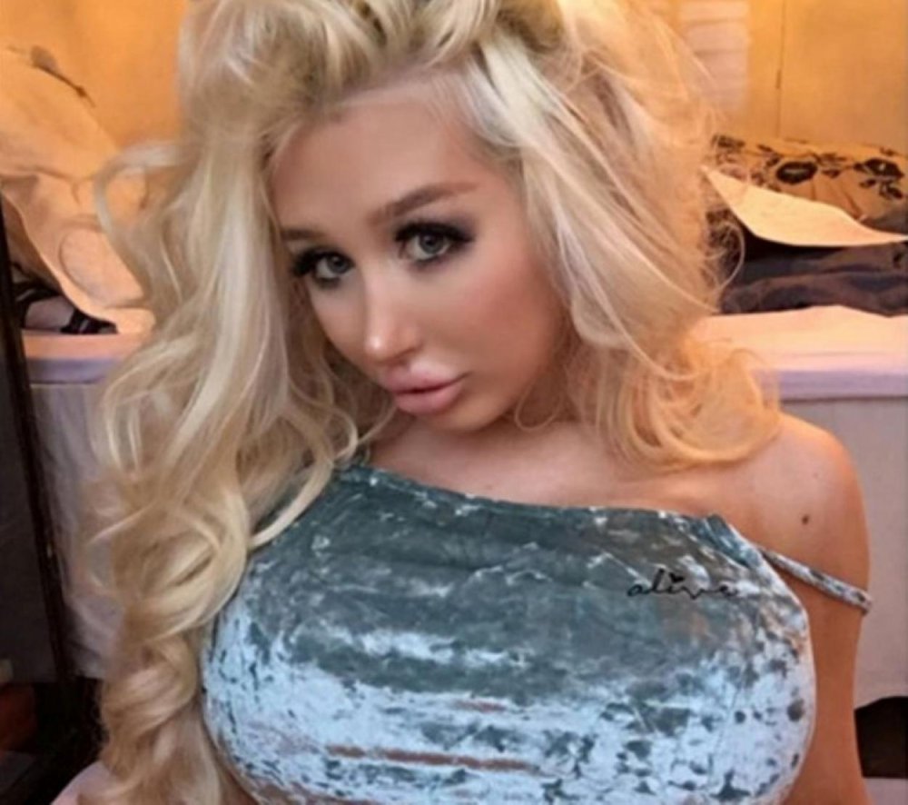 Amanda Ahola Instagramangelbunniex