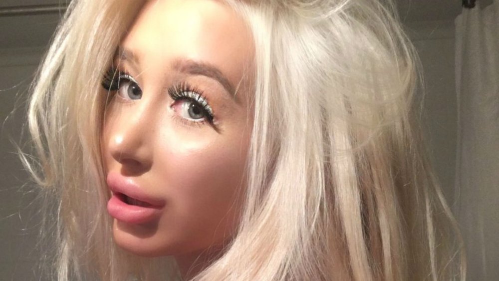AMANDA AHOLA BARBIE