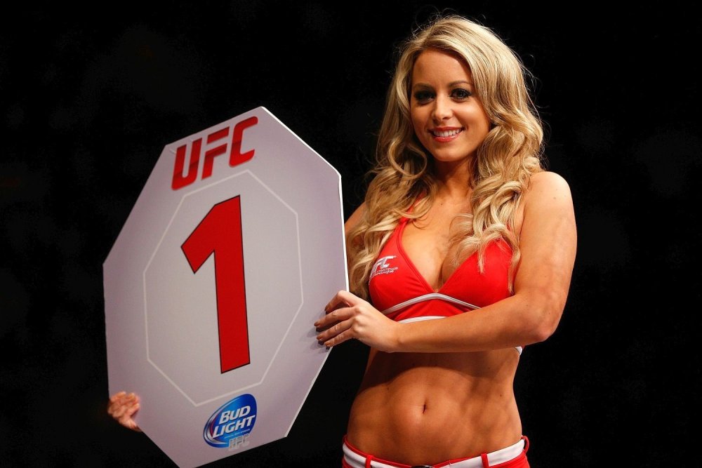 Blonde player
