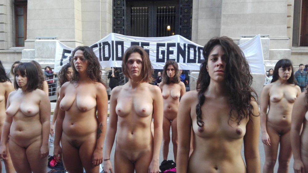 Emily Ratazhkovsky nude