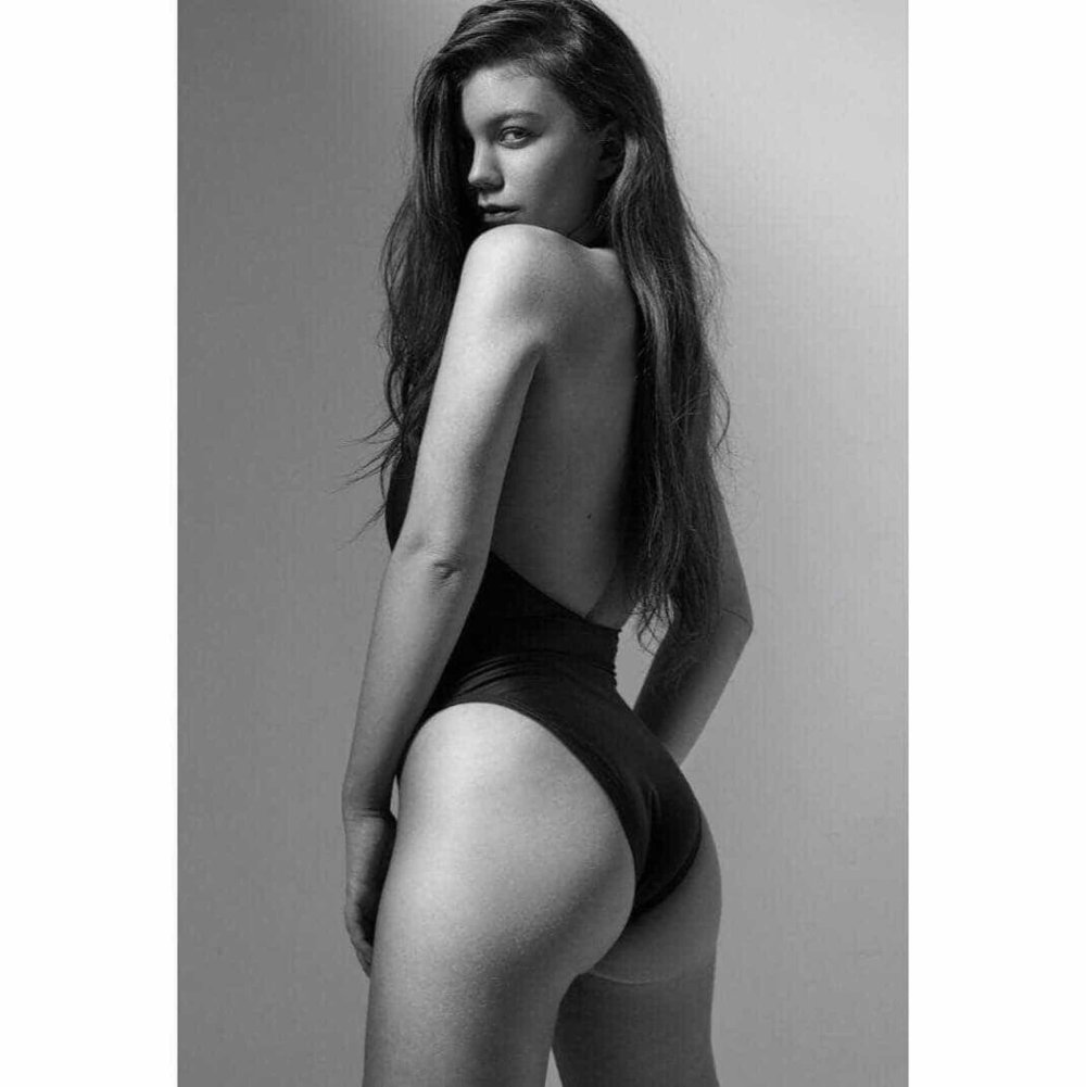 Ellison Munnmunn Naked