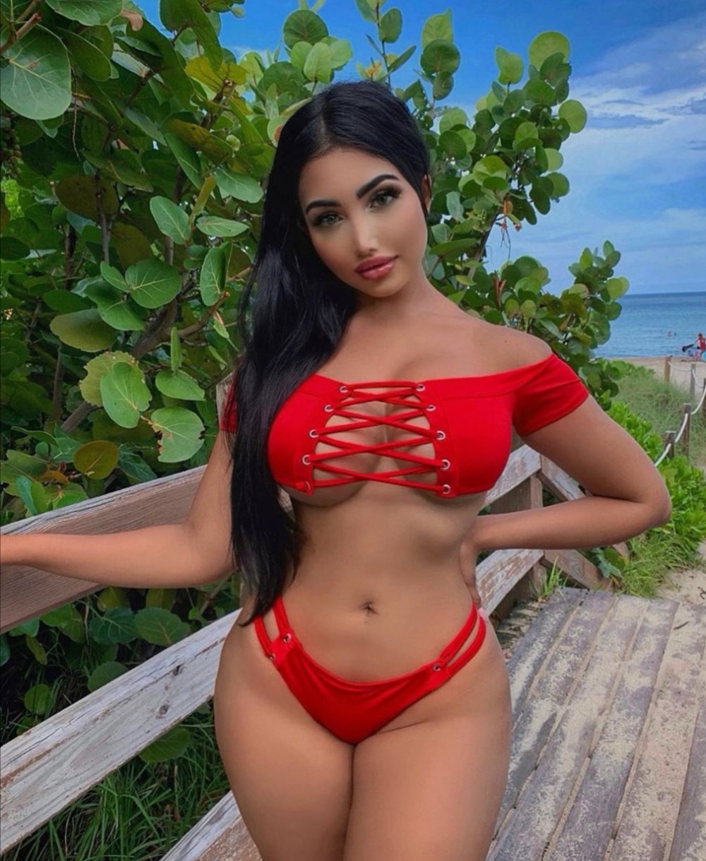 Demi Rose