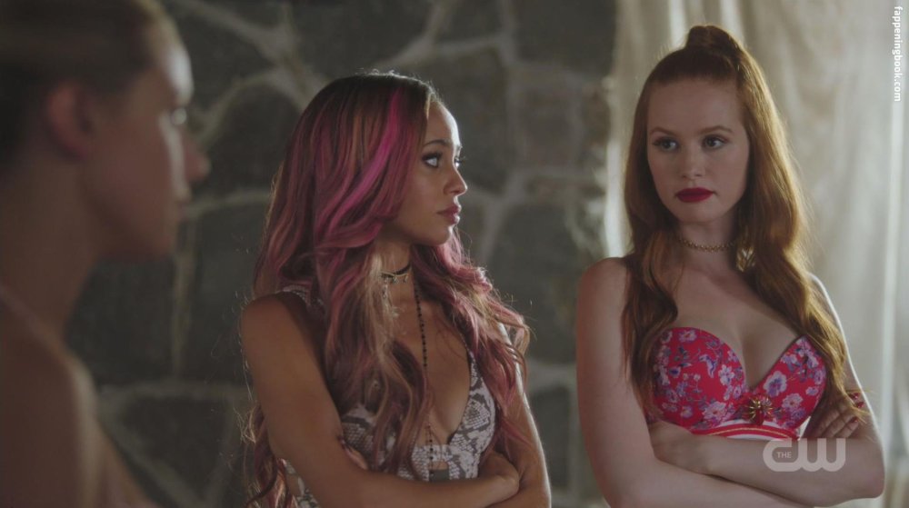 Riverdale Cheryl and Tony Kiss