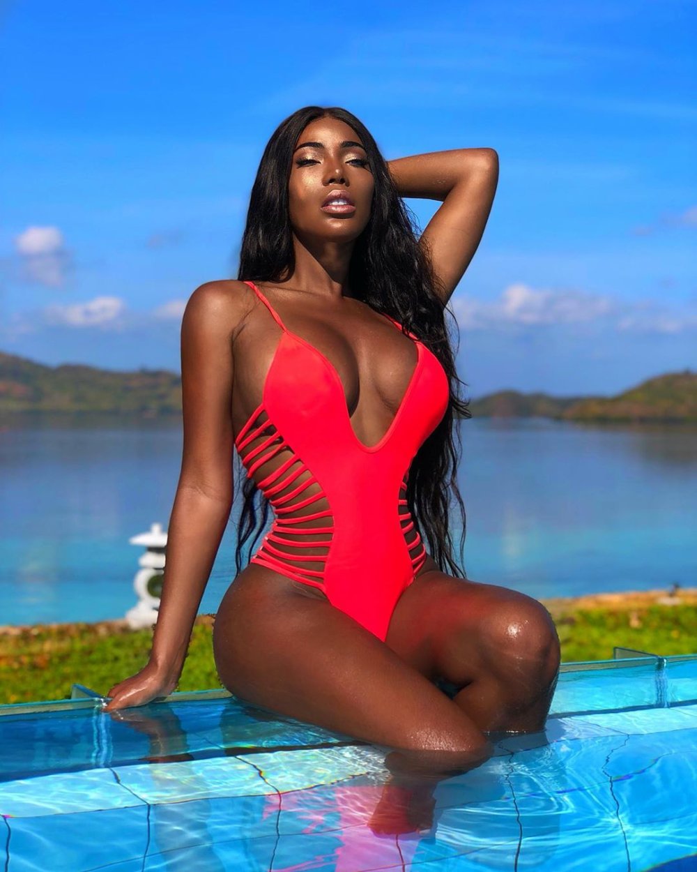 Monifa Jansen Amazon