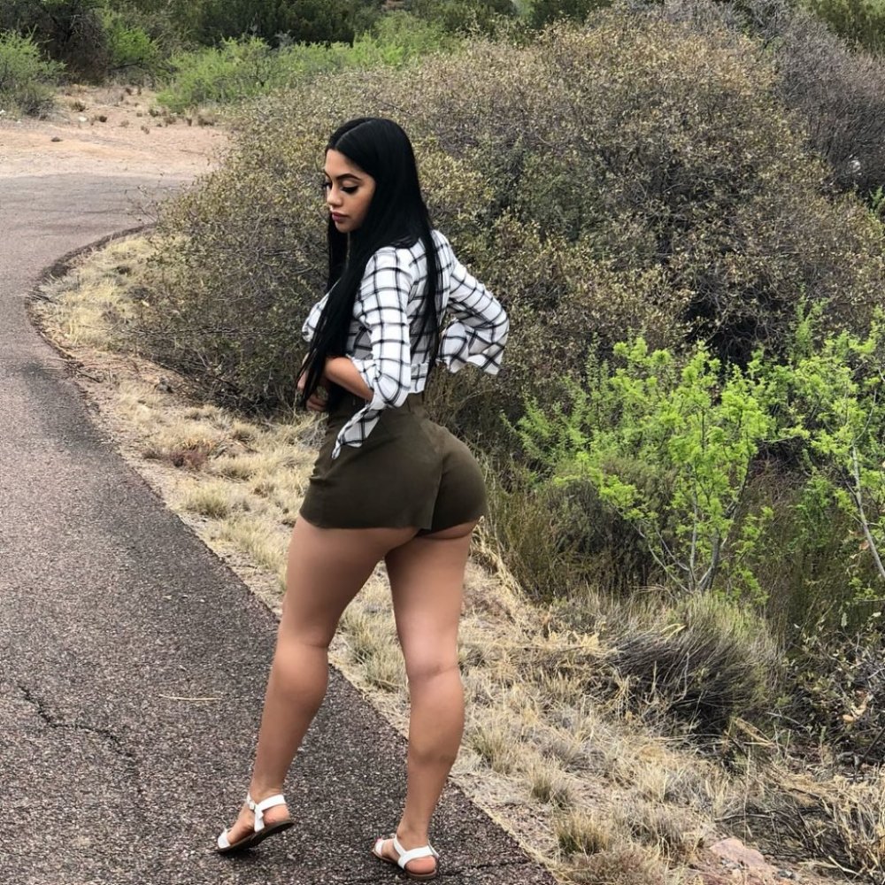 Jailyne ojeda naked masturbation