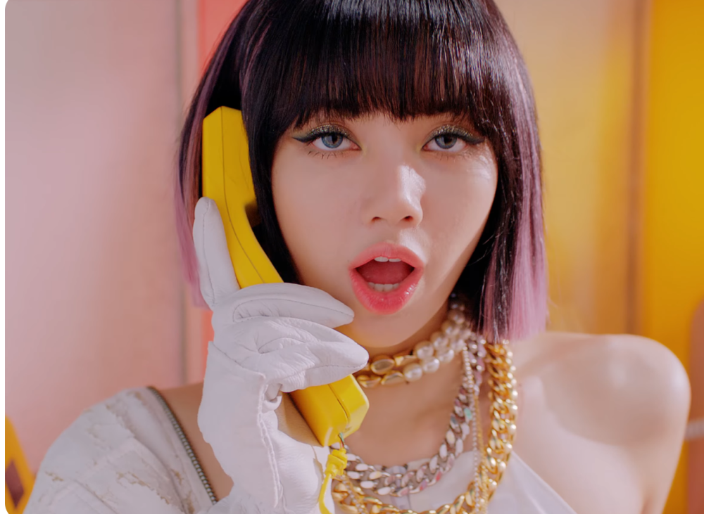 Lisa Blackpink Legs
