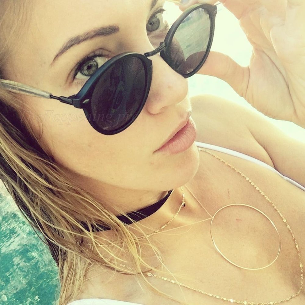 Katie Cassidy The Scribbler Sexy