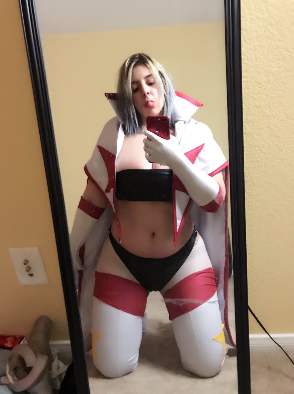 Momokun.co drain naked photos