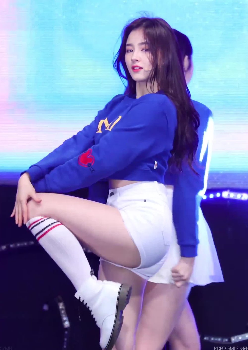 Momoland Nancy group