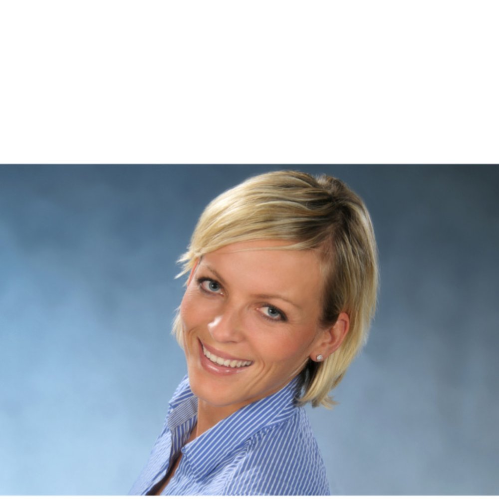 Daniela Melshior is hot