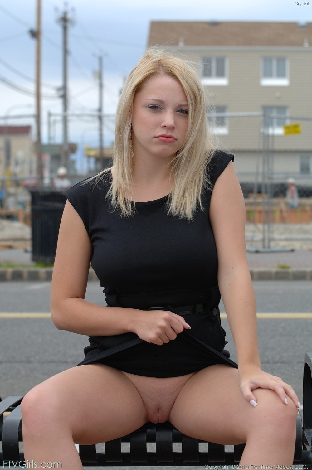 British erotic model UPSKIRT