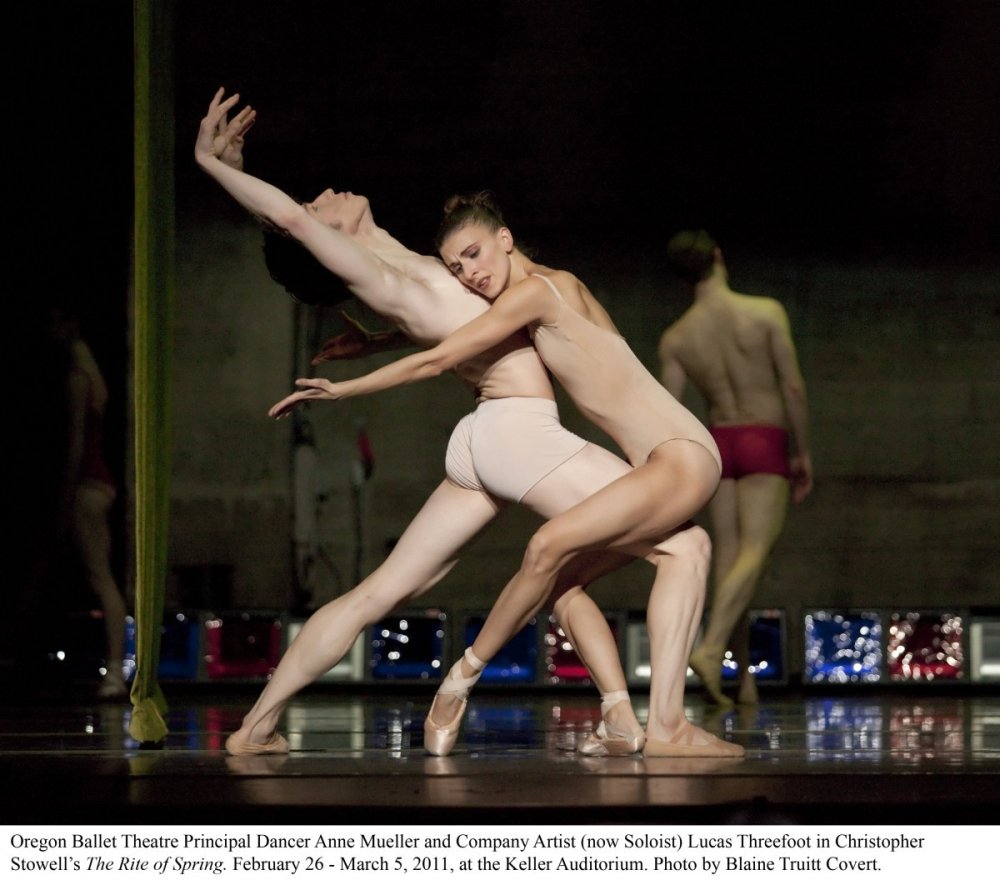 Naked ballet on the stage of the theater