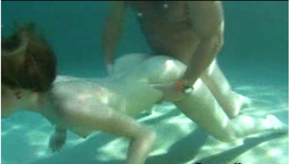 Cum inward under water