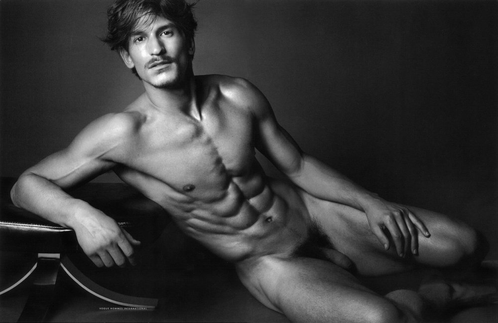 David Beckham photo naked