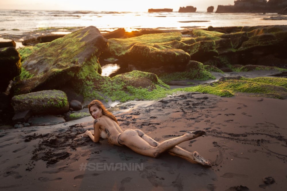 Anna shot down naked young
