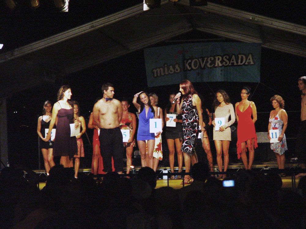 Miss Nudist beauty contest