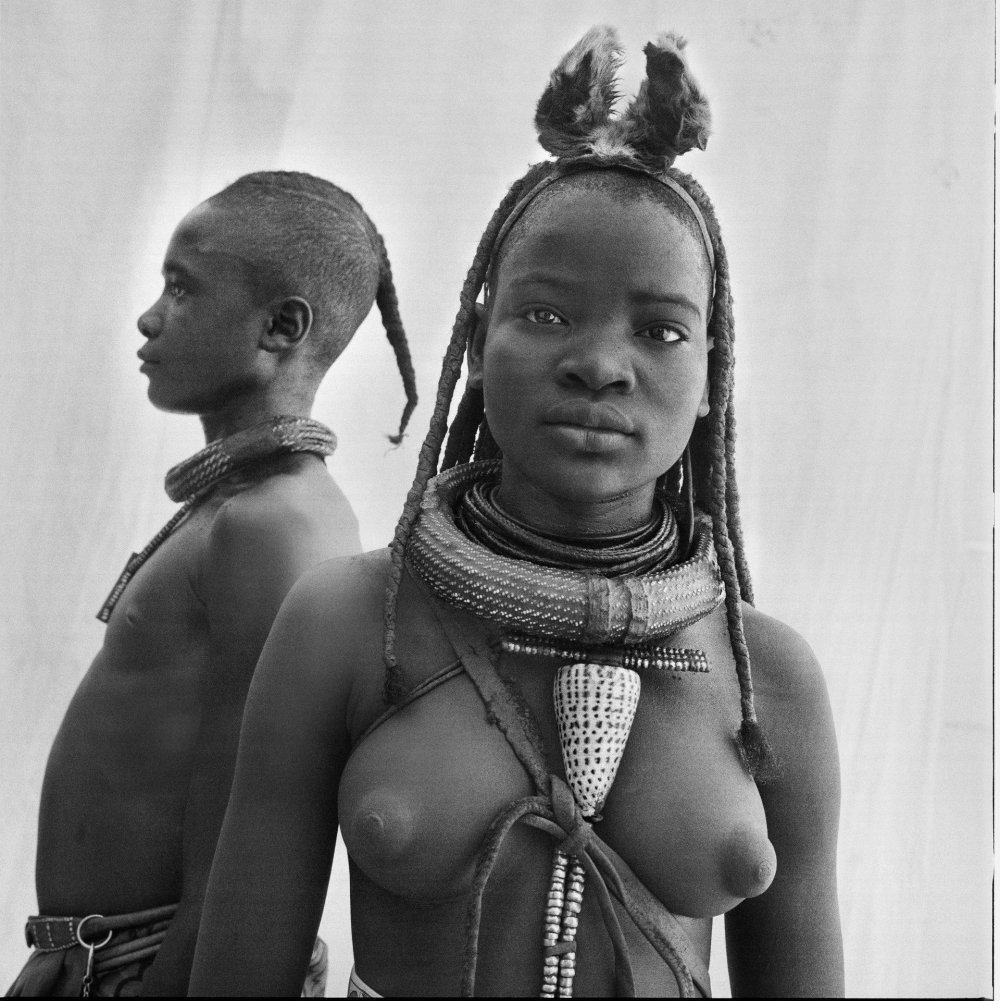Erotic filming of the Kamayur tribe