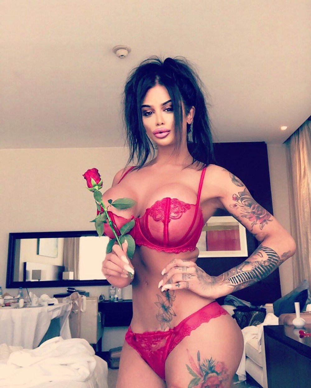 Valentina Fradirad Nude