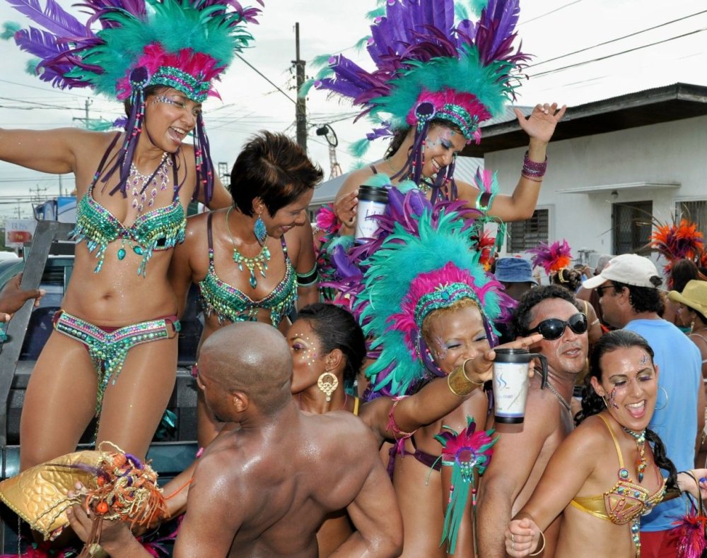 Andrea Martins Brazili Carnival Nude