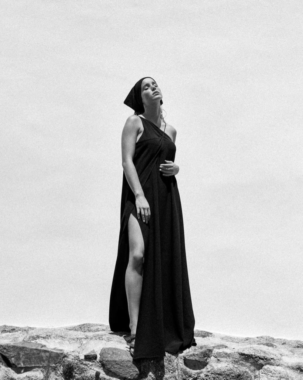 Jessica alba Welcome to Paradise