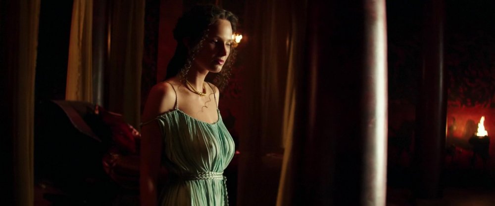 Actress Carolina Shimchak