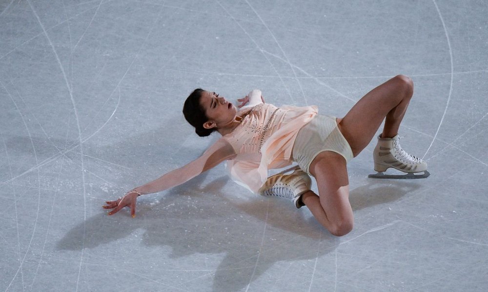 Evgenia Medvedeva Gala Gif