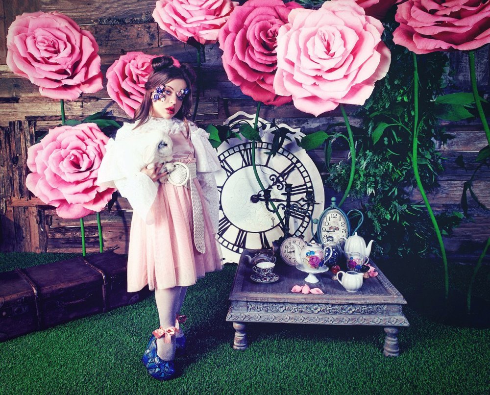 Olympia Ivlev Little Big