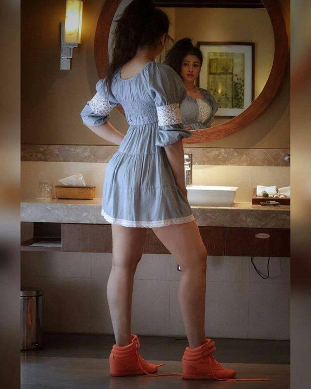 Chopra Hot +18 Priyanka