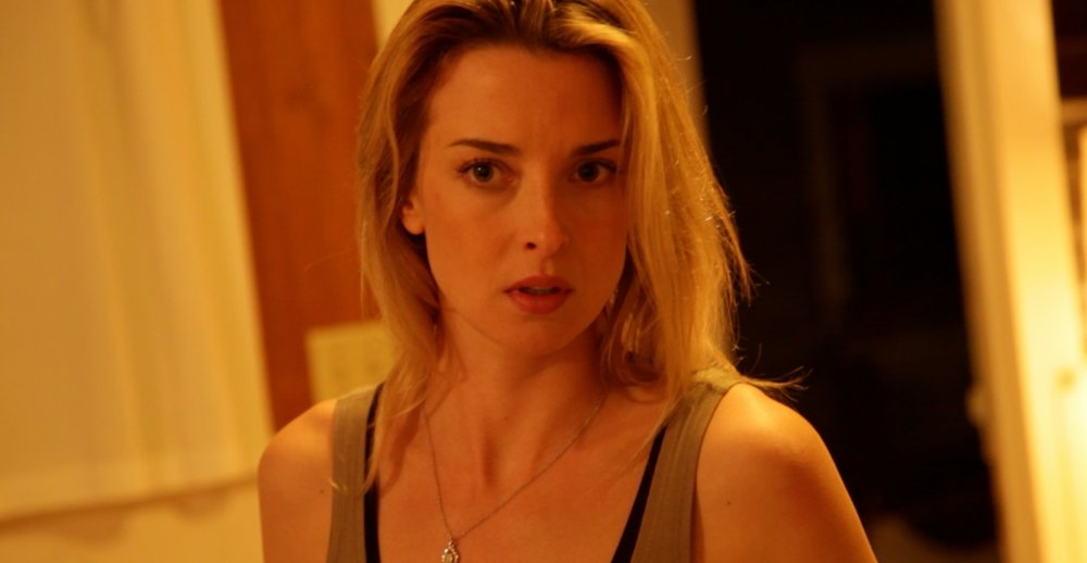 Emma Corrin Hot