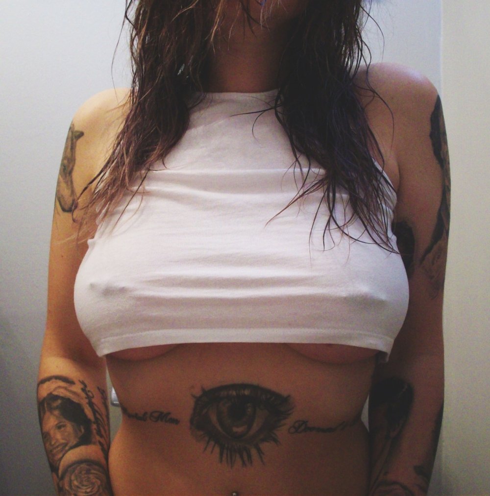 Alena Omovich Pirsing