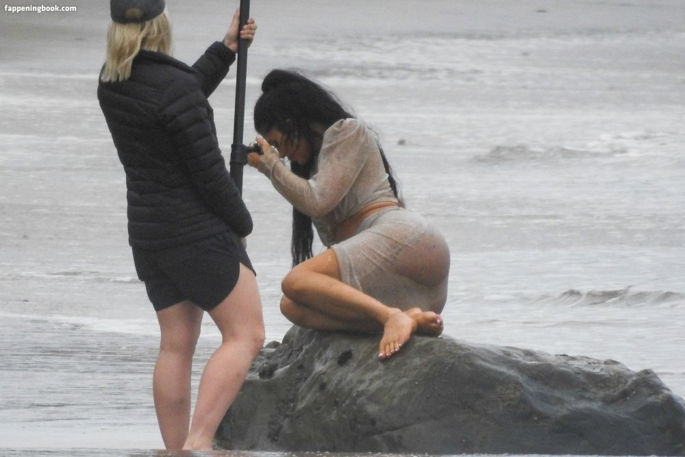 Naked Kylie Jenner Madam