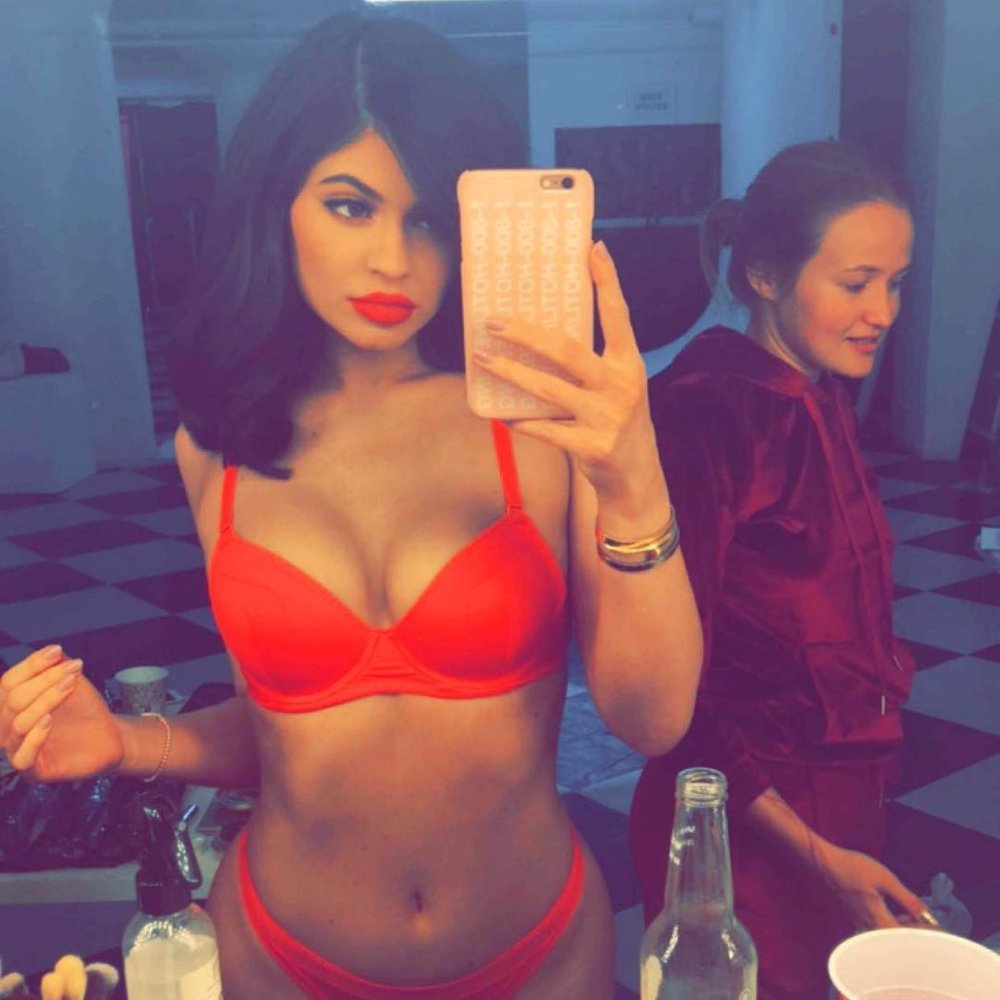 Kylie Jenner arrived at the graduation