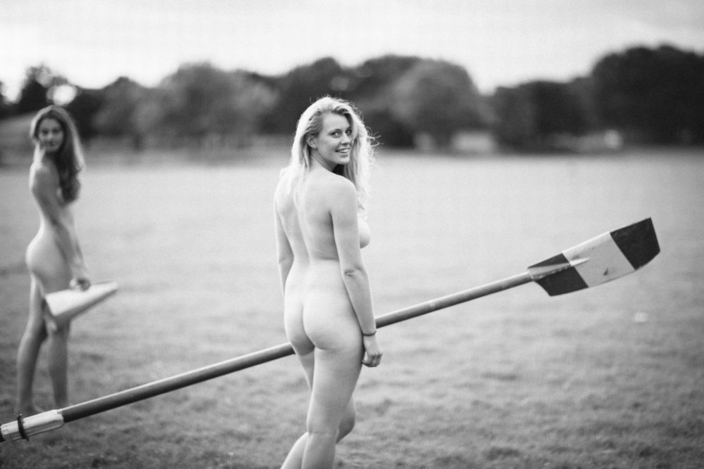 Many beautiful naked women