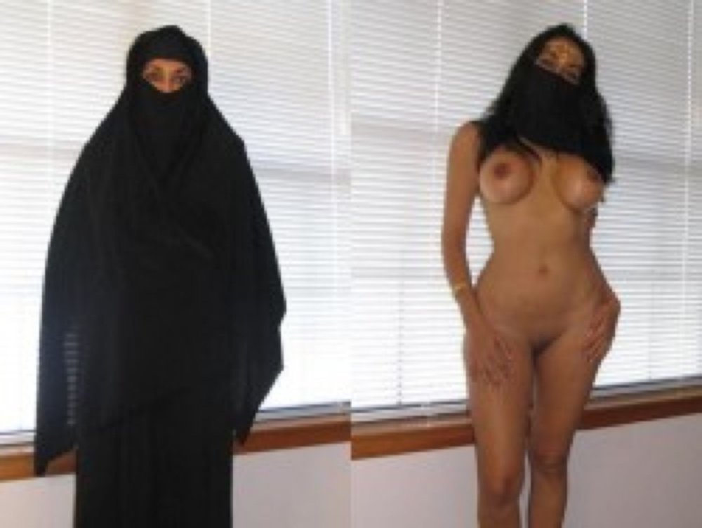 Naked women Muslims