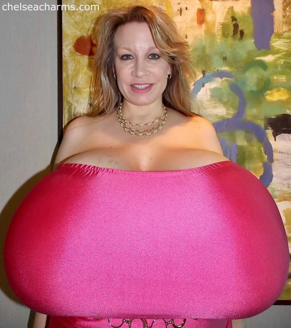 Chelsea Charms without clothes