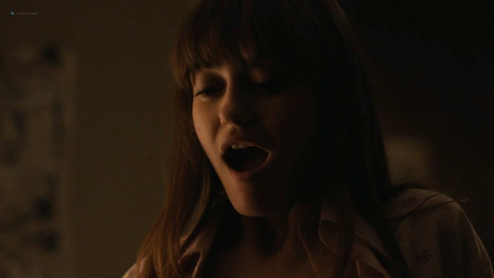 Ella Pernell in underwear