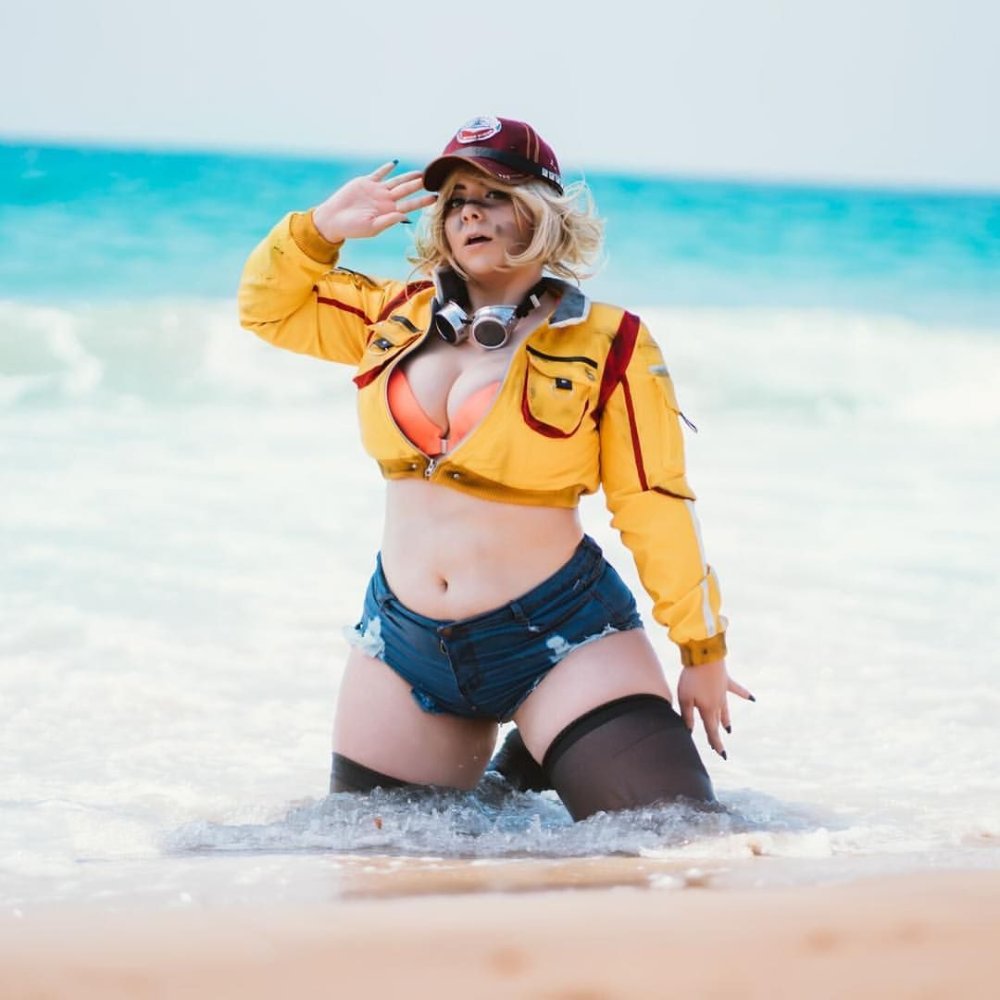 Chubby cosplay