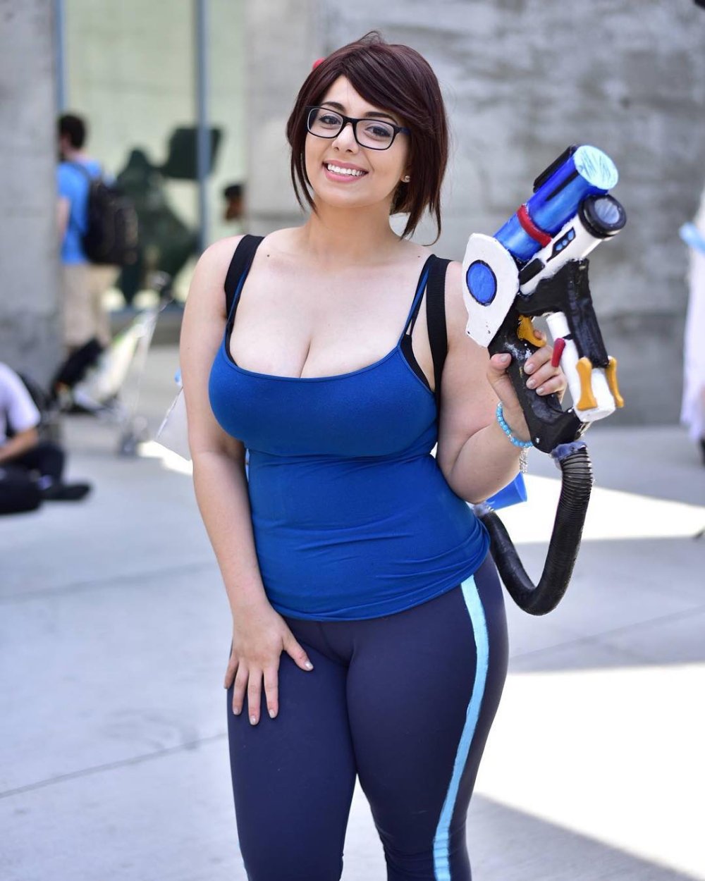 MOMOKUN Cosplayelm Sexy