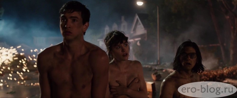 Mackenzie Davis Naked in the film