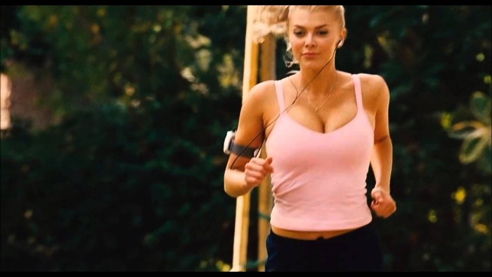 Girl with big tits jumps