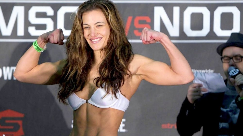 Rachel Ostovich weighing