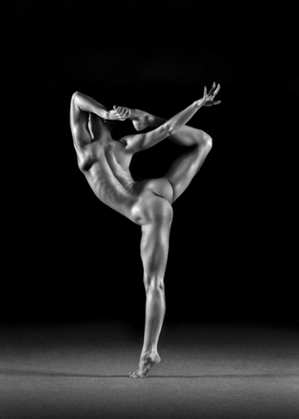 Erotic dancing pictures