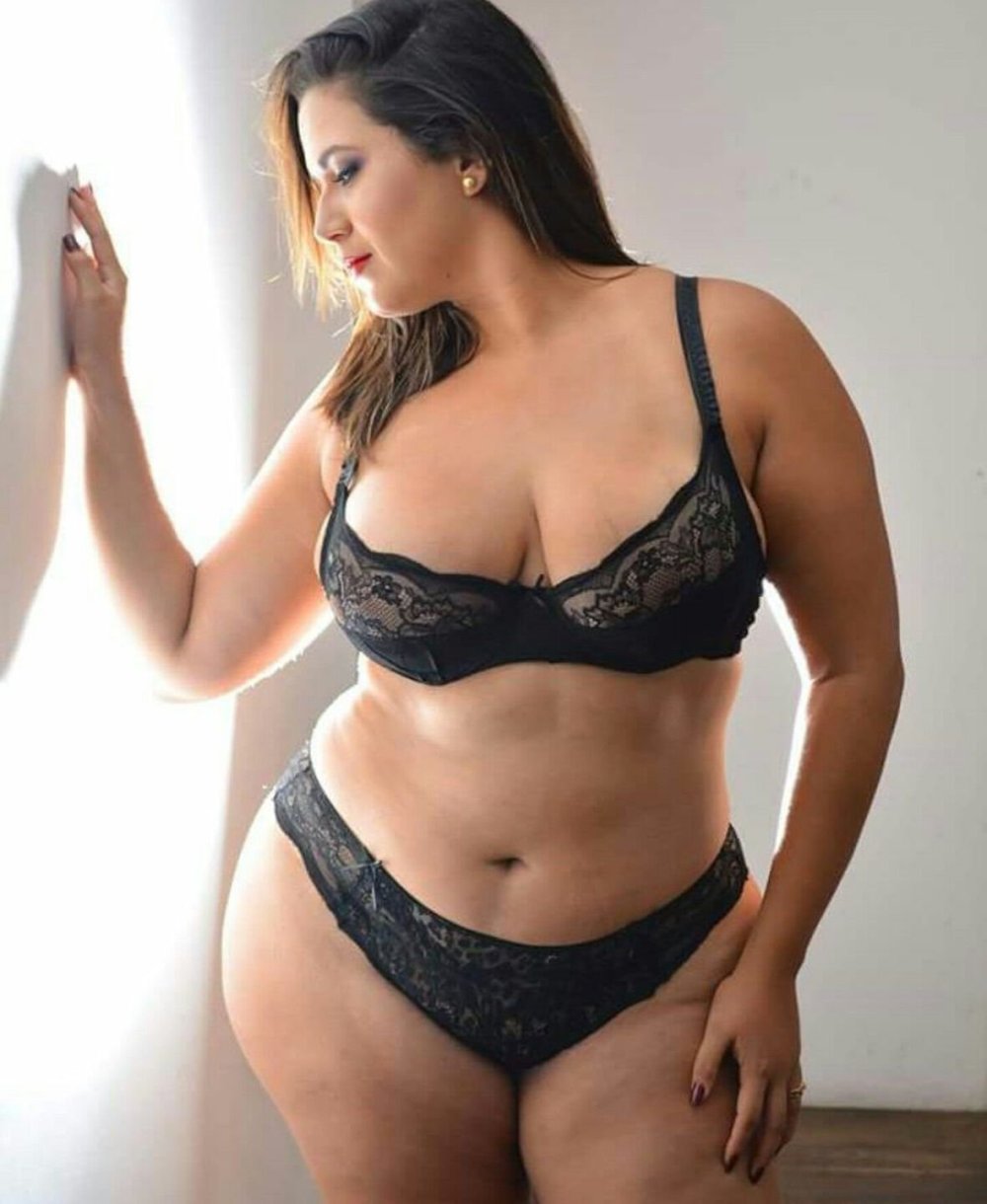 Sofia Rose Model plus saz