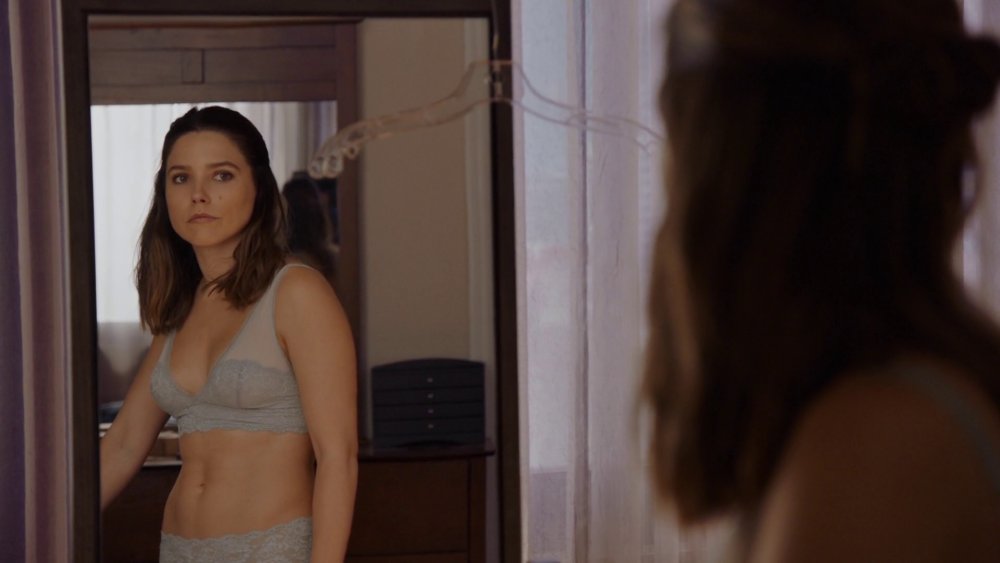 Sofia Bush in the leggings of the priest
