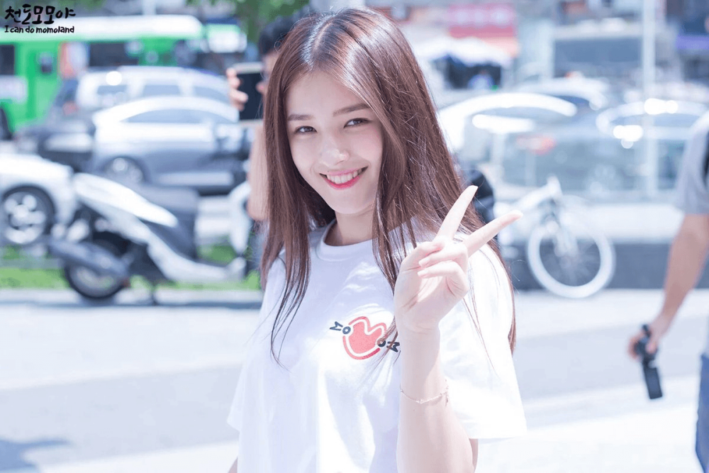 Nancy Momoland New
