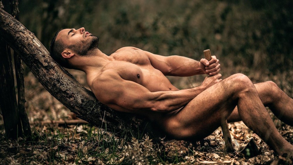 Gregory Nalbon is naked