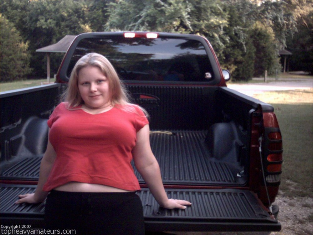 Lydia Top Heavy Amateur Lydia pussy